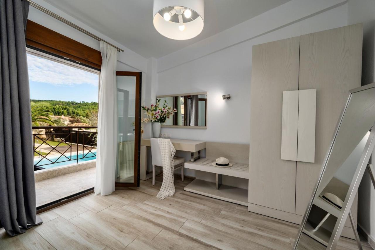 Palmrise Luxury Villas By Travel Pro Services - Nea Skioni Halkidiki Eksteriør billede